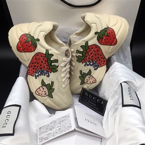 gucci strawberry sneakers